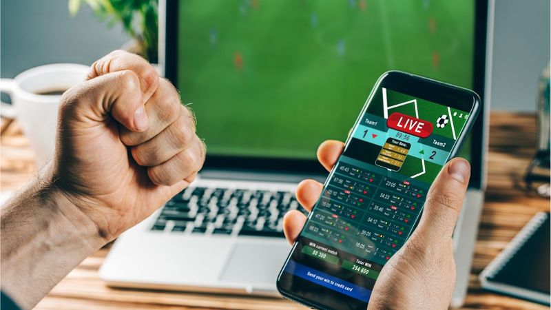 Ascensiunea operatorilor de pariuri online: avantaje și dezavantaje