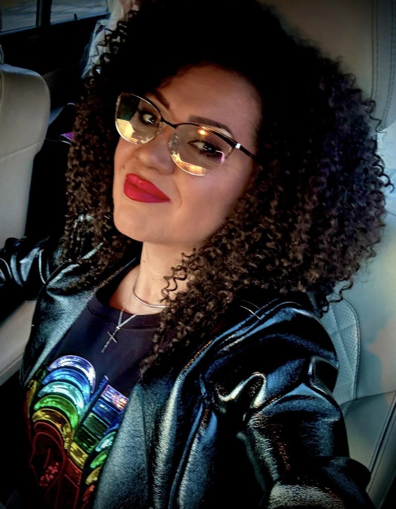 Minodora a ajuns de urgență pe masa de operație