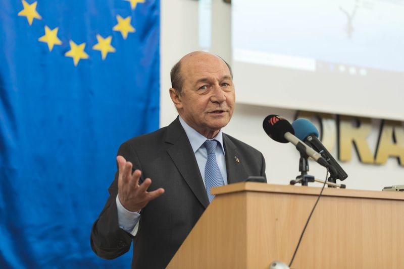 Fostul președinte Traian Băsescu trece prin momente grele