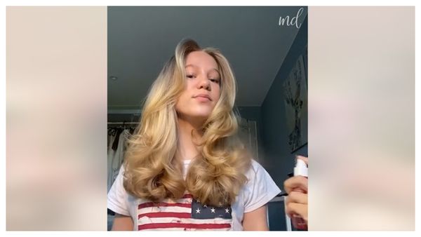 Metoda inedită prin care poți să-ți faci bucle spectaculoase cu șosetele