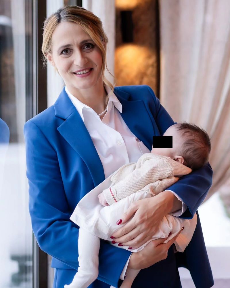 Campioana își serbează fiica cea mică 