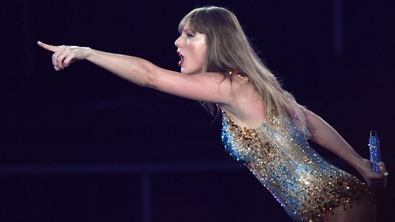 Tatăl cantaretei Taylor Swift, acuzat de agresiune: "A fost un şoc, nu mi s-a întâmplat niciodată în 26 de ani"