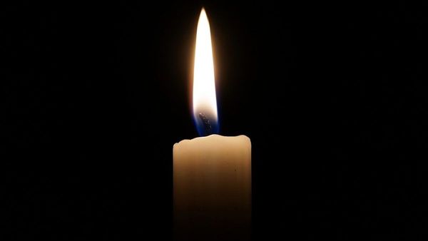 Tragedie fără margini! Un renumit c&acirc;ntăreț din Rom&acirc;nia a fost găsit fără suflare &icirc;n locuința sa: "A luat hotăr&acirc;rea să spargă ușa să vadă dacă nu este &icirc;n casă"