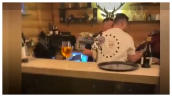 Ultimele imagini cu Sorin Anghel &icirc;n viață. Crima de la Padina a fost surprinsă video de unul dintre cei prezenți la petrecere: &rdquo;Oameni buni, &icirc;l omor&acirc;ți!&rdquo;