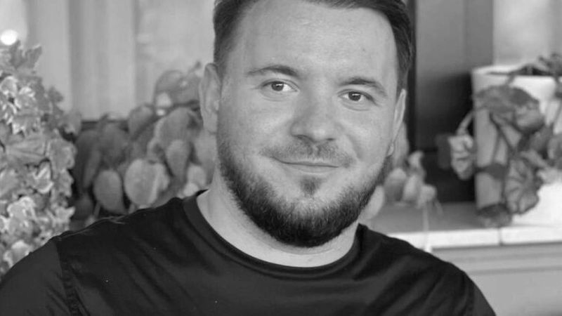Tatăl lui Mile Povan rupe tăcerea. De ce ar fi murit, de fapt, artistul la doar 32 de ani: &rdquo;Nu trebuia să plece&rdquo;