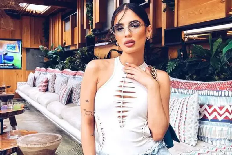 Nepoata Mioarei Roman a petrecut cu zâmbetul pe buze, dansând și cântând, chiar în ziua priveghiului