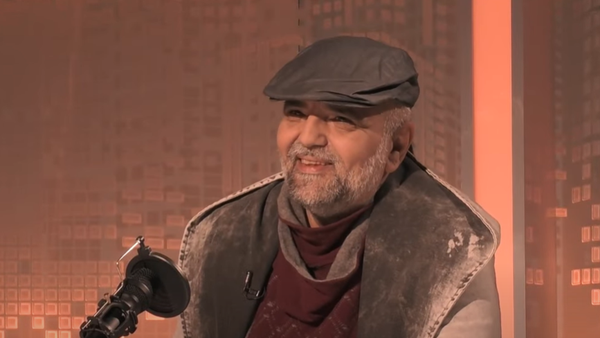 A apărut soarele și pe strada lui Daniel Iordăchioaie. Artistul recunoaște că iubește din nou: "Nu vorbesc despre iubirea de la 15 ani sau despre iubirea de la 25 de ani, vorbesc despre o iubire de după o jumătate de secol de viață"