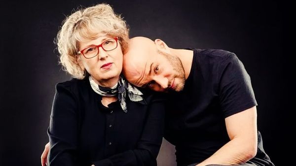 "Dacă toți oamenii ar avea mame precum a mea, lumea ar fi un loc mult mai bun. Te iubesc nespus". Mihai Bendeac, mesaj emoționant pentru mama lui