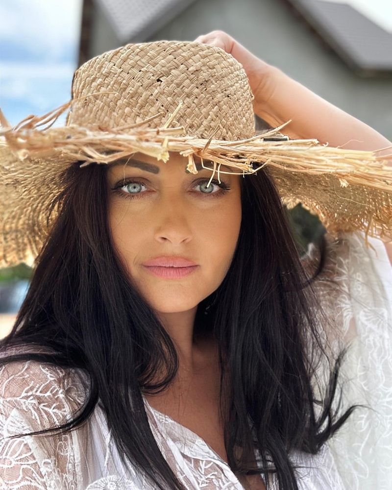 Gabriela Cristea  trasă la răspundere de fani 