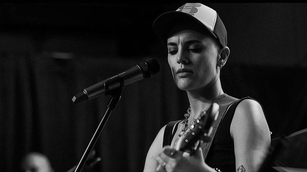 Cat Janice, cântăreața care a devenit virală pe TikTok după ce i-a dedicat fiului ei ultima sa piesă, a murit la 31 de ani