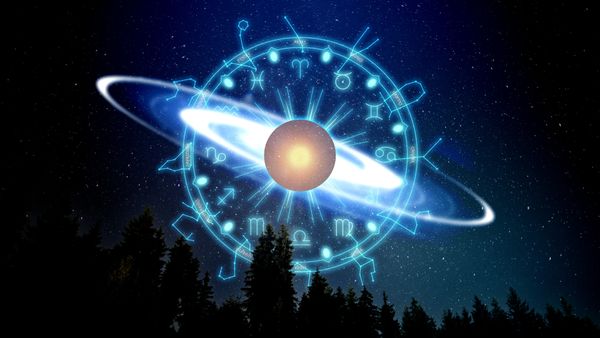 Horoscopul de weekend, 2-3 martie 2024: Racii sunt acaparați de g&acirc;nduri negative. Peștii &icirc;i molipsesc pe cei din jur cu entuziasmul lor