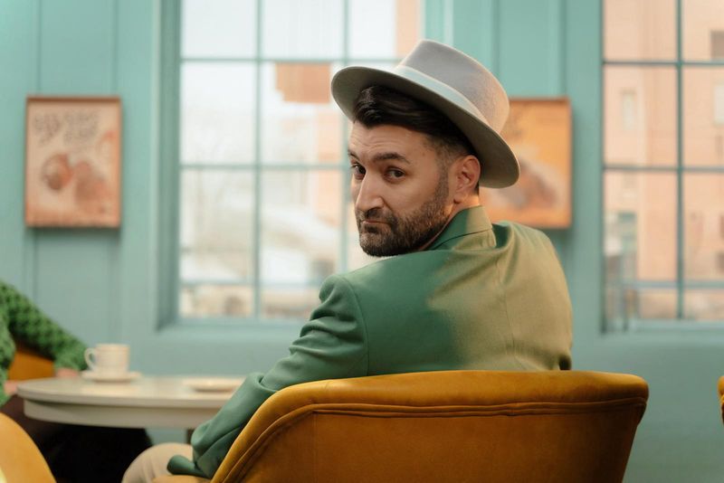 Smiley lansează „Culoarea ta”, o piesă în toate culorile iubirii