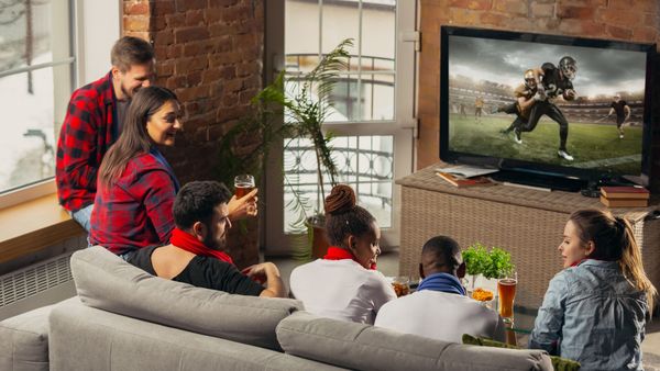 Luna martie 2024 aduce noutăți la televiziunile din portofoliul Warner Bros. Discovery