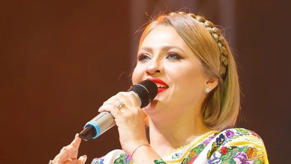 Mirela Vaida, confesiuni sincere despre greutățile pe care le-a întâmpinat pentru a deveni mamă: „O iei razna, plângi, nu te mai ridici din pat”