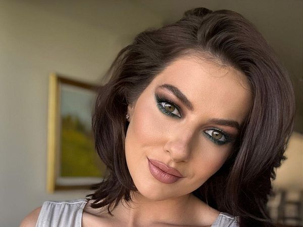 Lidia Buble, despre relația pe care o are cu părinții ei: &bdquo;Mă susțin și-mi dau sfaturi &icirc;n orice situație m-aș afla&rdquo;. Cum au aflat aceștia că fiica lor c&acirc;ntă?