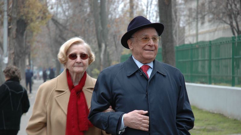 Ion Iliescu, la 94 de ani: "Ştiu că Internetul e plin de meme-uri cu mine, că speranţa moare penultima"