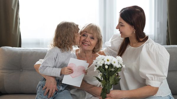 Ziua Internațională a Femeii în 2024: Ce semnificație are data de 8 Martie?