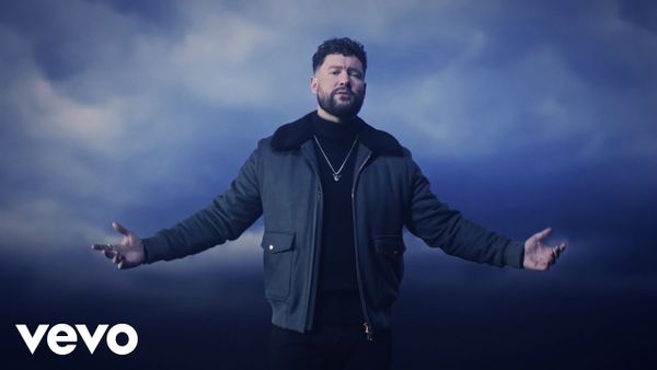 VIDEOCLIP: Calum Scott - Lighthouse 