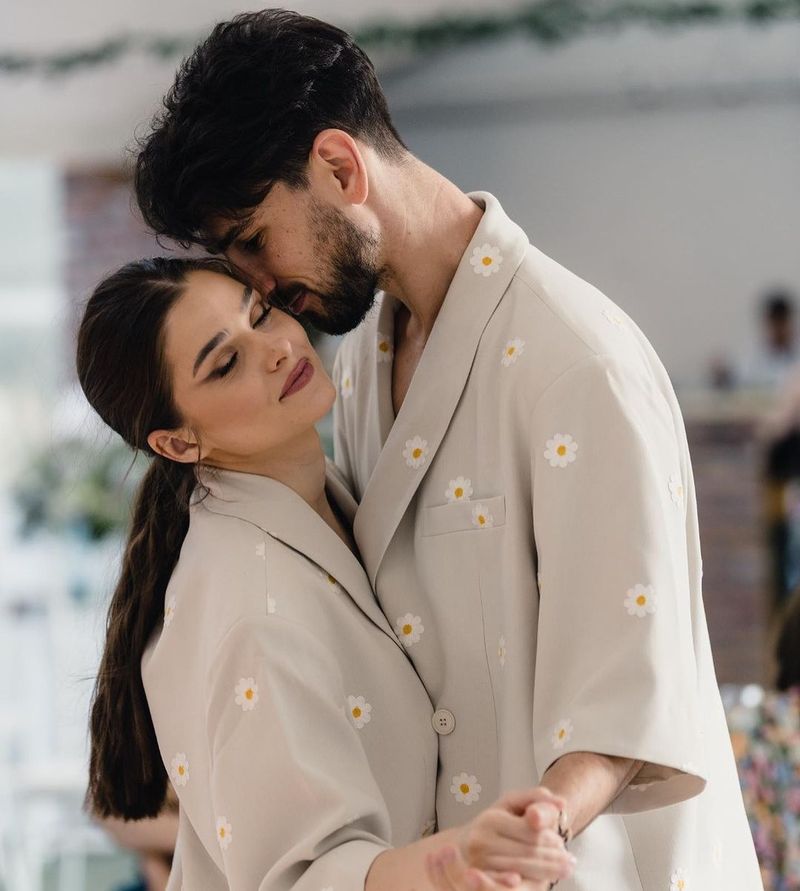 Theo Rose trăiește o frumoasă poveste de iubire cu Anghel Damian