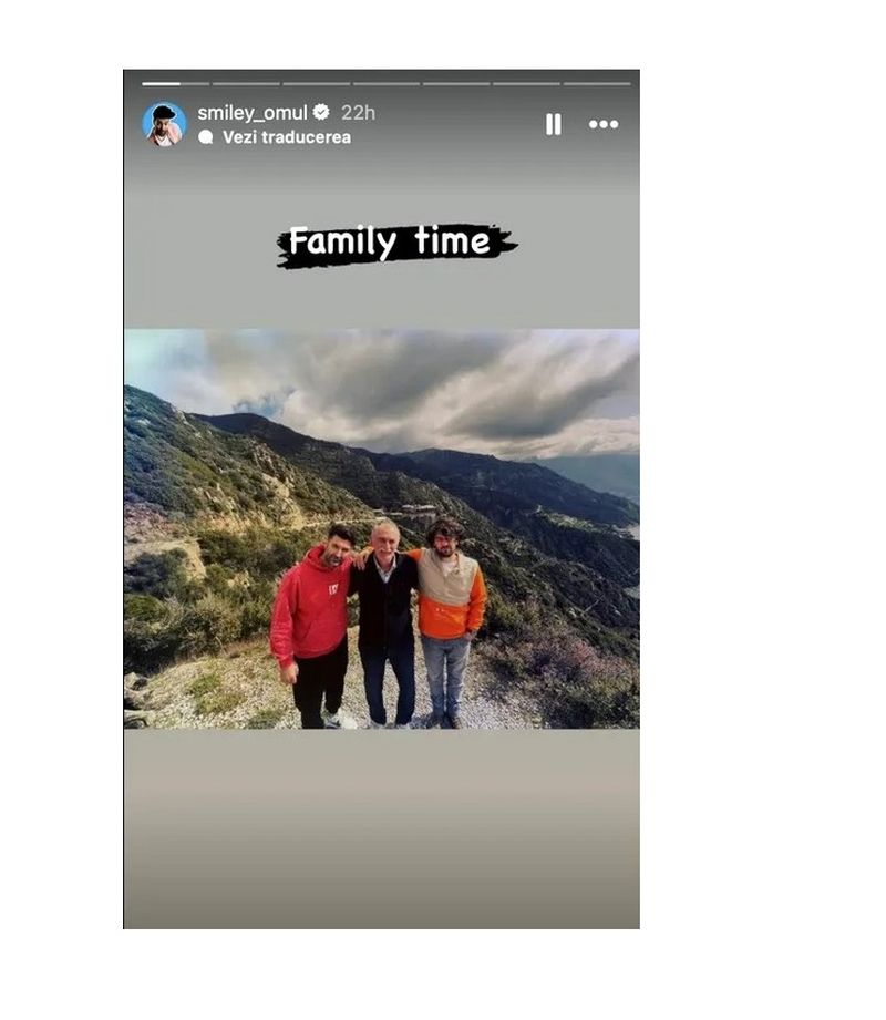 Smiley alături de tatăl și fratele său