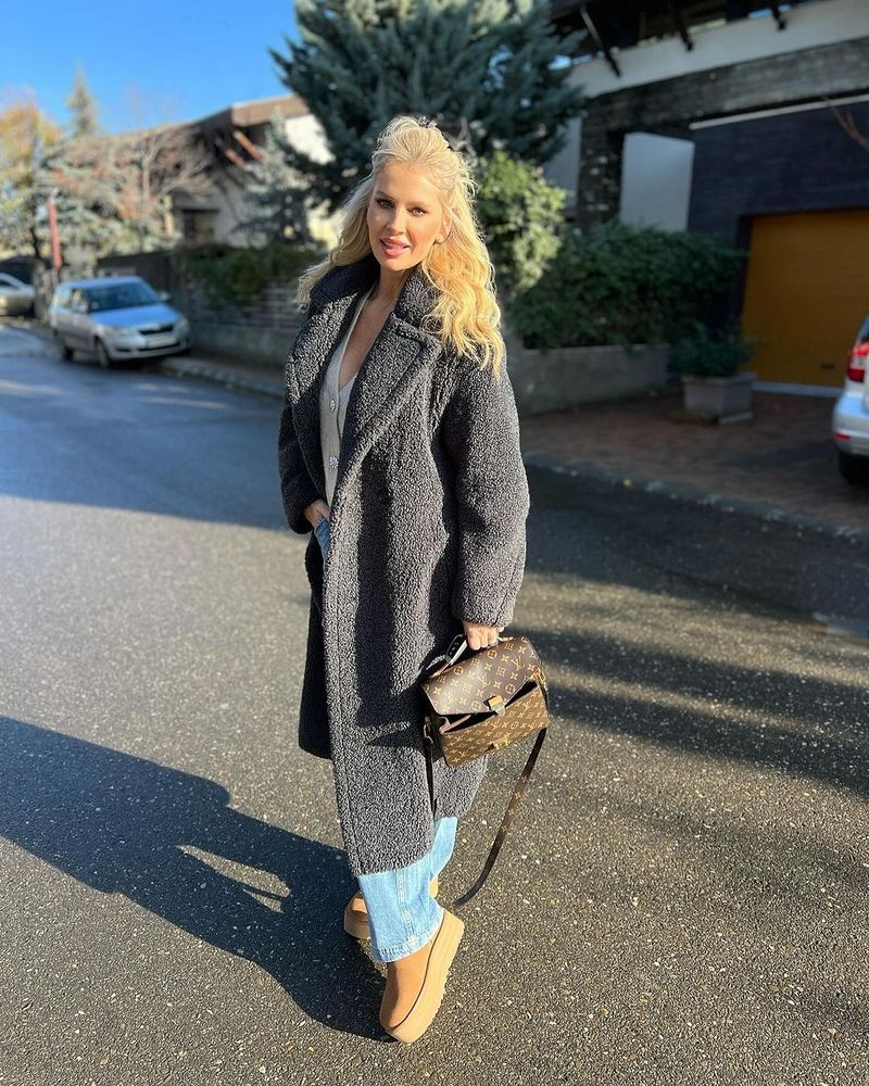 Andreea Bănică trebuie să se opereze