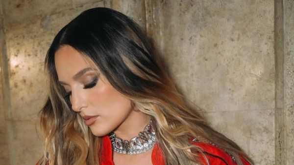 Minelli a lansat piesa "Bug a Boo"