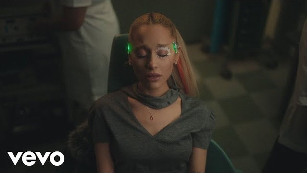 Ariana Grande - We Can&acute;t Be Friends (Wait For Your Love)