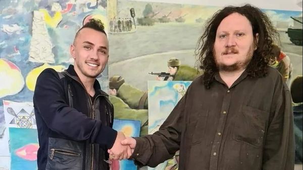 "Sper să fie bine". Vasile, fratele lui Mihai Trăistariu, de nerecunoscut. Ce se întâmplă cu pictorul