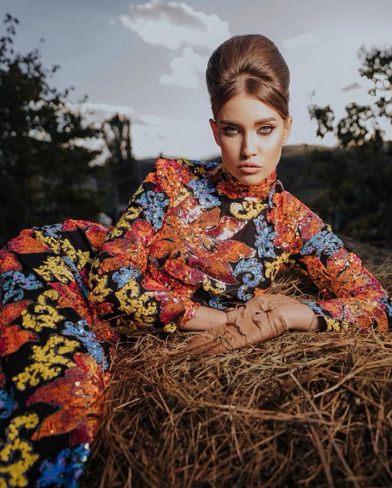 Iulia Albu dezvăluie când s-a răcit relația cu părinții ei