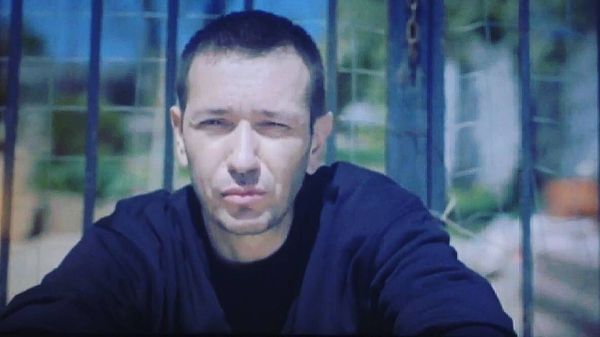 &rdquo;Abia leagă două cuvinte&rdquo; Tudor Sișu o face praf pe Erika Isac, după lansarea piesei &rdquo;Macarena&rdquo;