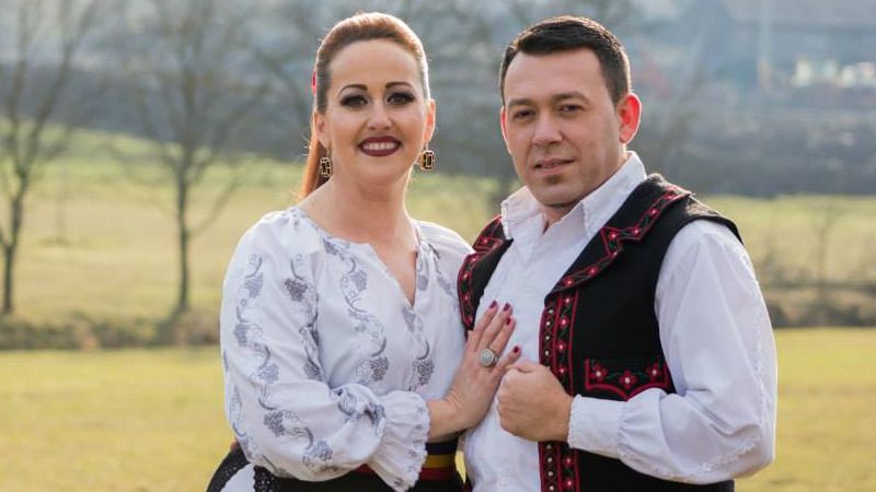 &rdquo;N-am crezut &icirc;n t&acirc;mpeniile astea&rdquo; Ce i-au prezis cărțile de tarot cumnatei Andrei Măruță cu privire la relația cu Săndel. Totul s-a adeverit