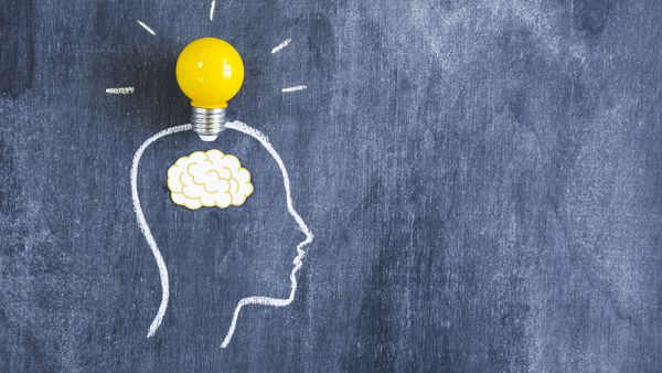 Test de atenție: Găsești litera sau cifra diferită din aceste imagini