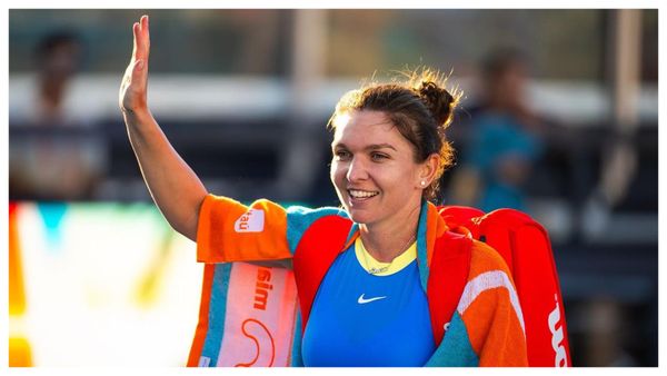 "Astăzi va fi întotdeauna ca o victorie". Simona Halep a pierdut meciul cu Paula Badosa. Cum a reacționat sportiva