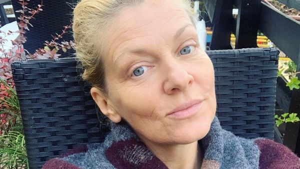 &rdquo;&Icirc;ngrijește-te, că o să te lase şi soţul tău şi să nu te miri&rdquo; Dana Nălbaru, aspru criticată de fani pentru felul &icirc;n care arată