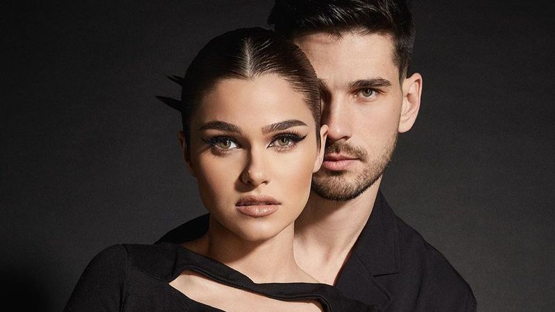 Cum a fost cerută &icirc;n căsătorie Theo Rose de Anghel Damian. Primele declarații despre nuntă: &rdquo;Nu vreau să fie cu 500 de oameni&rdquo;