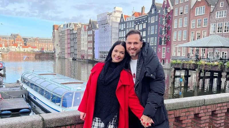 Divorțul părinților l-a marcat profund pe Dinu Maxer: &bdquo;Acel război al lor se răsfr&acirc;ngea asupra mea&rdquo;