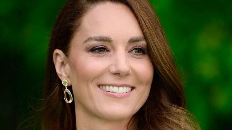 Motivul pentru care Kate Middleton a așteptat două săptăm&acirc;ni p&acirc;nă să vorbească despre bătălia cu cancerul