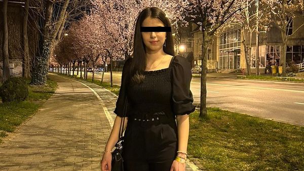 Cum a &icirc;ncercat Andreea sa se apere de cele 28 de lovituri de cuțit ale iubitului ei