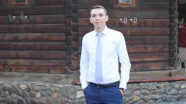Cine sunt părinții studentului ucigaș de la Teologie. Mirel era cunoscut ca fiind un t&acirc;năr liniștit și cuminte