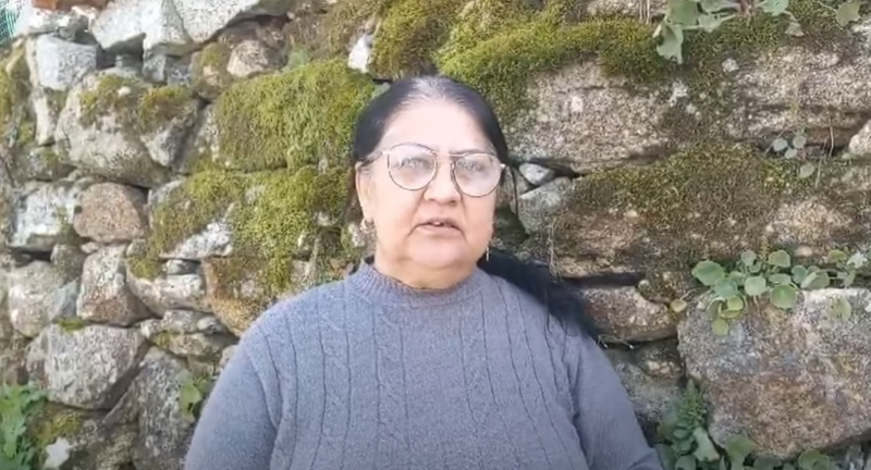 O româncă stabilită în Spania a fost păcălită de „Brad Pitt