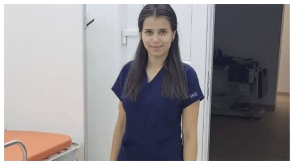 Mama Andreei, studenta de la Medicină ucisă de Mirel, &icirc;n stare de șoc după ce și-a văzut fiica &icirc;n sicriu: &rdquo;Andreea, ai ajuns acasă, mamă&rdquo;
