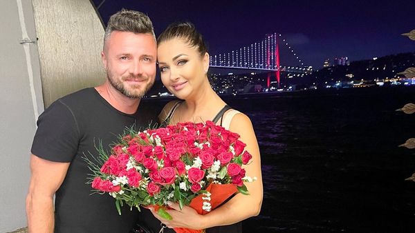 "Cred că bateți câmpii". Gabriela Cristea, criticată aspru pentru diferența de vârstă dintre ea și Tavi Clonda. Cum i-a pus la punct soția artistului pe cârcotași