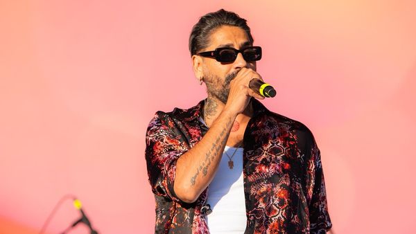 "S-a vehiculat furtul unei piese și așa mai departe". Connect-R, primele declarații după ce a fost acuzat că a furat o piesă