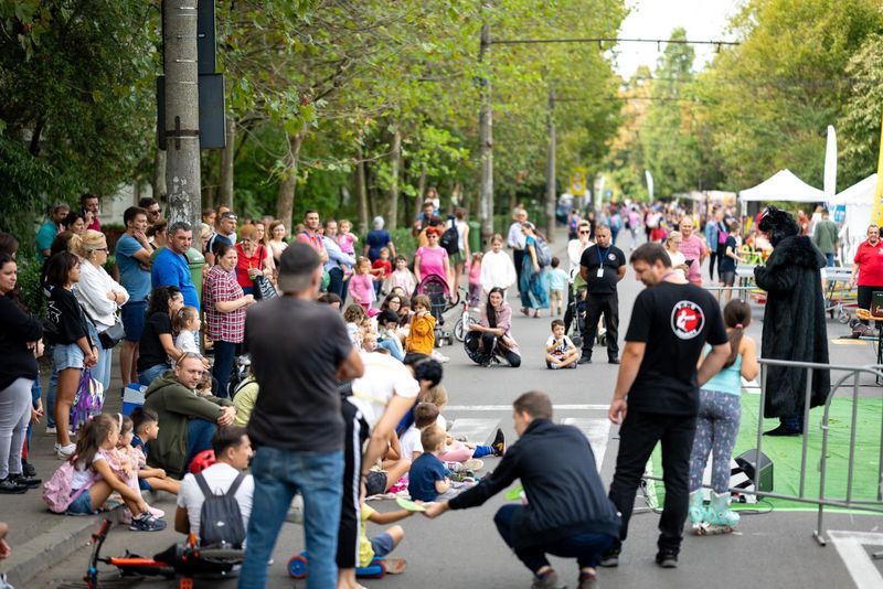 ”Străzi deschise – București, Promenadă urbană 2024” începe pe 6 aprilie