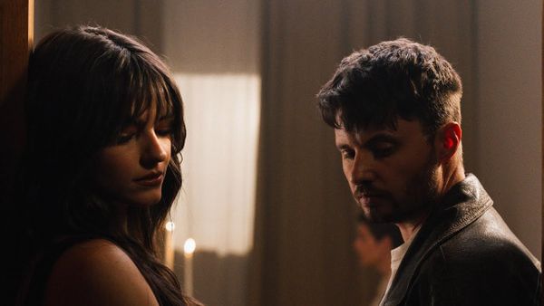 "Piesa vorbește despre un moment al relației greu de asumat". Sabrina Stoica și florianrus  au lansat "Dacă ne rănim"