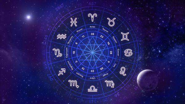 Horoscop zilnic, 9 aprilie 2024: Racii pot trece printr-o despărțire. Capricornii au parte de o mare surpriză