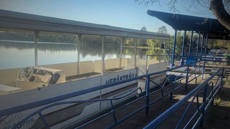 C&acirc;t costă &icirc;n 2024 o plimbare cu vaporașul &icirc;n Herăstrău?