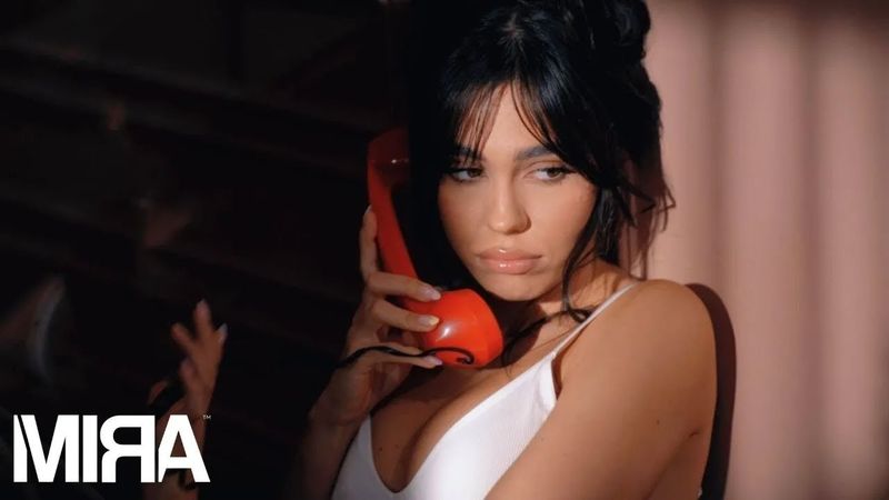 MIRA a lansat piesa "Ring, Ring"