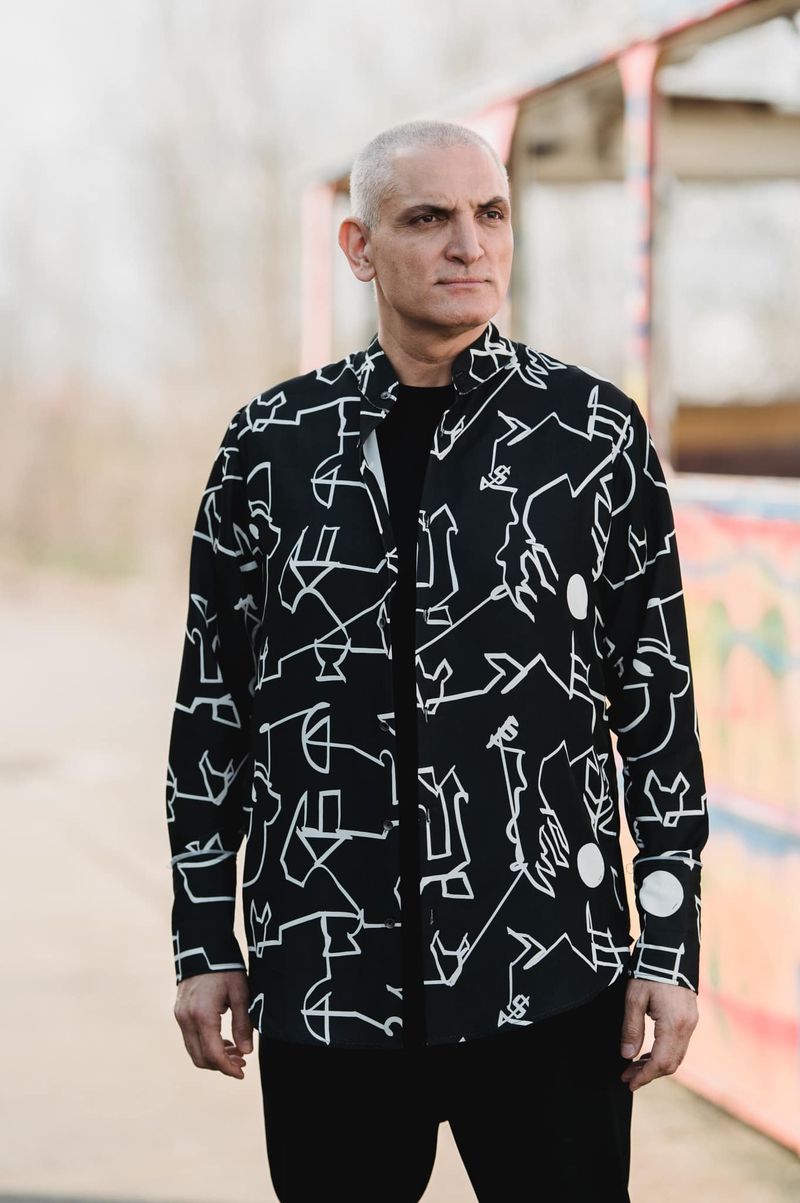 Damian Drăghici a ținut iar post negru