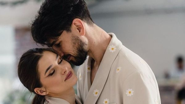 De ce Theo Rose nu poartă inelul de logodnă de la Anghel Damian: "Mi-a zis și ce înseamnă și eu am uitat că nu l-am mai scos de mult din cutie"